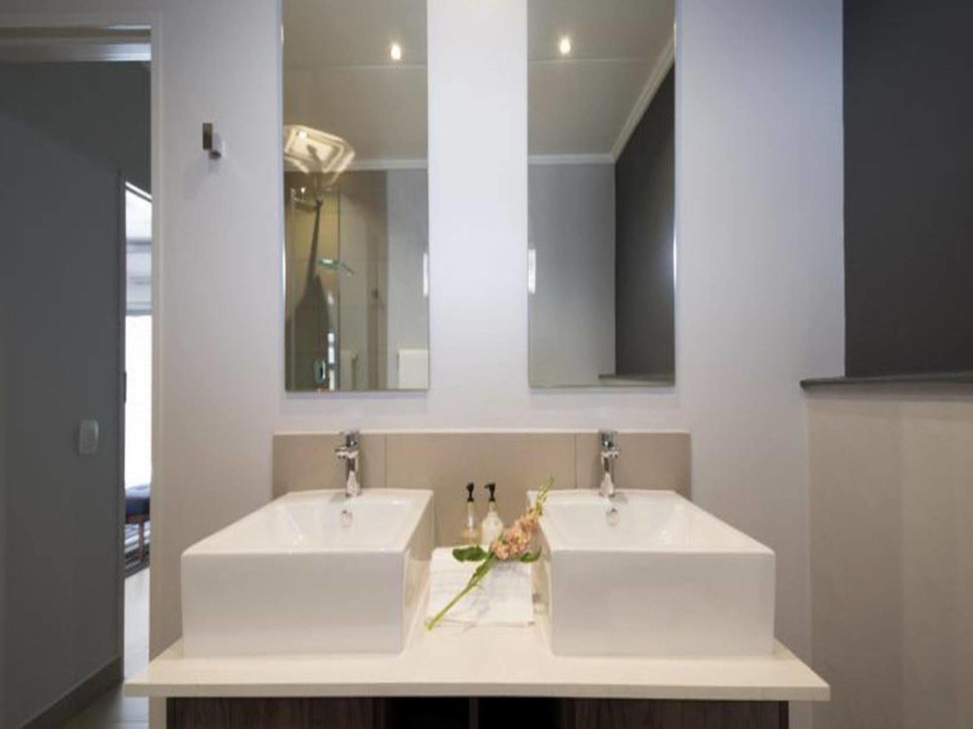 Insignia Luxury Apartments ساندتون المظهر الخارجي الصورة